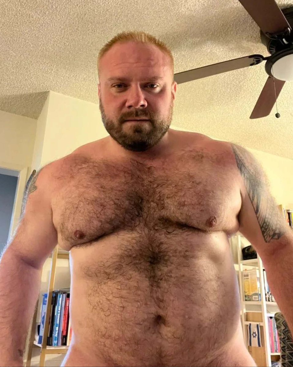 HelmetGrease's tweet photo. Owning the moment with raw confidence and strength. Embracing the power of self-assurance. πͺπ #ConfidentlyBare #StrengthAndCharm #OwnYourConfidence #gay #HelmetGrease #gaypride #dilf #loveislove #Pride https://t.co/xMoXIWKvnU