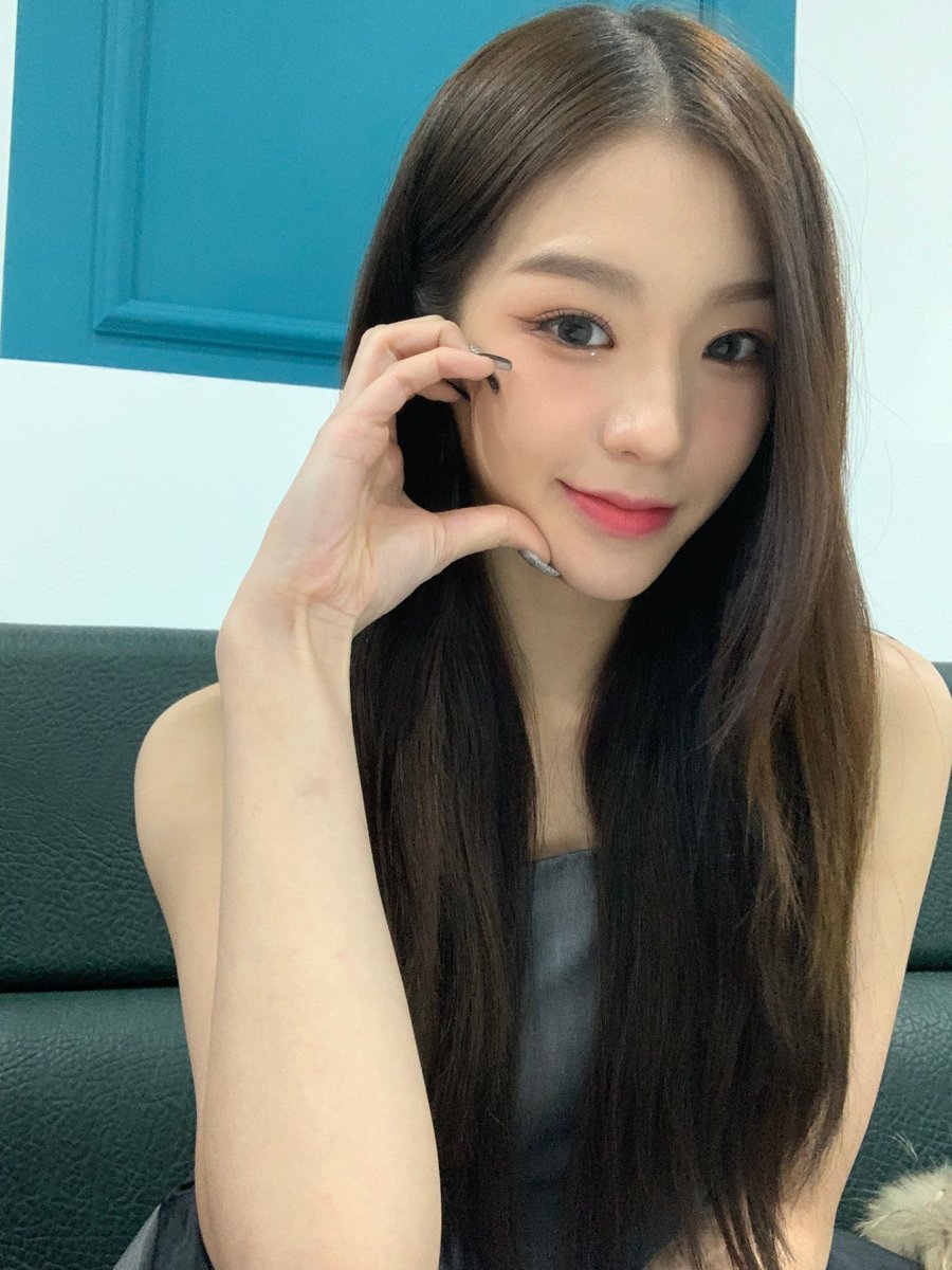 Secretnyasoodam's tweet photo. @JP_5ecretNumber HAPPY BIRTHDAY SOODAM

#LoveLeeSOODAMDay 
#베이비파우더_수담_데이
#SOODAM
@5ecretNumber https://t.co/IBBHTkTGJ3