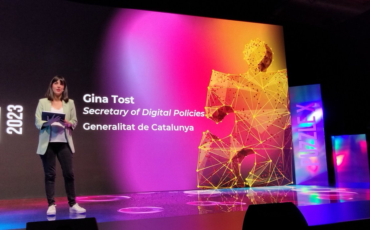 tic's tweet image. 📸 Intens segon dia a l’#SCEWC23!

🧩L'hem començat obrint la sessió de #PuzzleX dedicada a #quàntica i #IA, mentre a l’estand #Catalonia era #tempsdecolabs.
 
I al llarg del dia, hem seguit mostrant a membres del @govern, delegacions i visitants la #demo quàntica d’@ICFOnians!