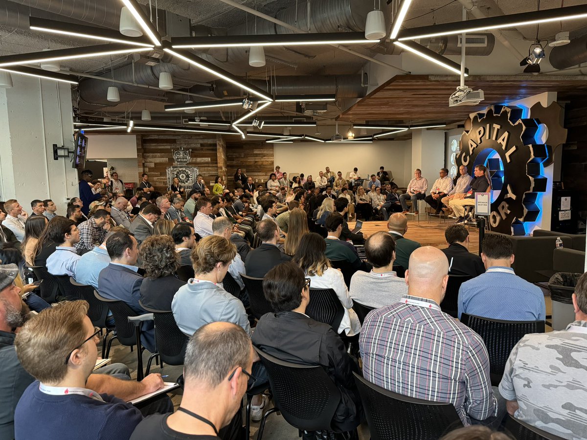 Many of Austin’s top VCs on stage for @AtxStartupWeek representing @liveoakvp @silvertonvc @TrueWealthVC @nextcoastVP @S3ventures