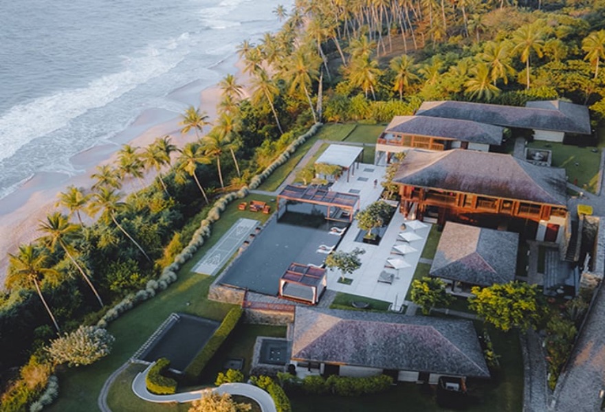 classytours's tweet image. Embrace the magic of the New Year with Lanka Classy Tours! Explore the stunning landscapes and rich culture of Sri Lanka with our exclusive offer. Customized tours, luxury accommodations, and an unforgettable New Year&apos;s Eve celebration await. 🌟 #SriLankaTours #LankaClassyTours