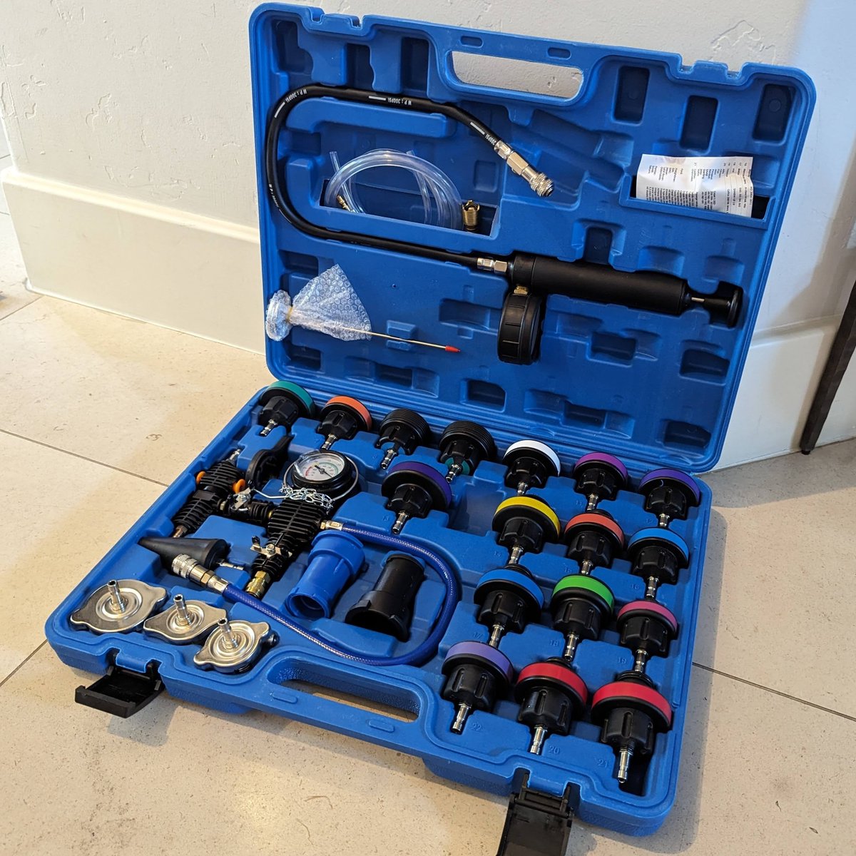 richardyoo's tweet image. When you need one adapter, but the complete set is cheaper 🛠 #tools #makers #makersmovement #diy #hobby #righttorepair