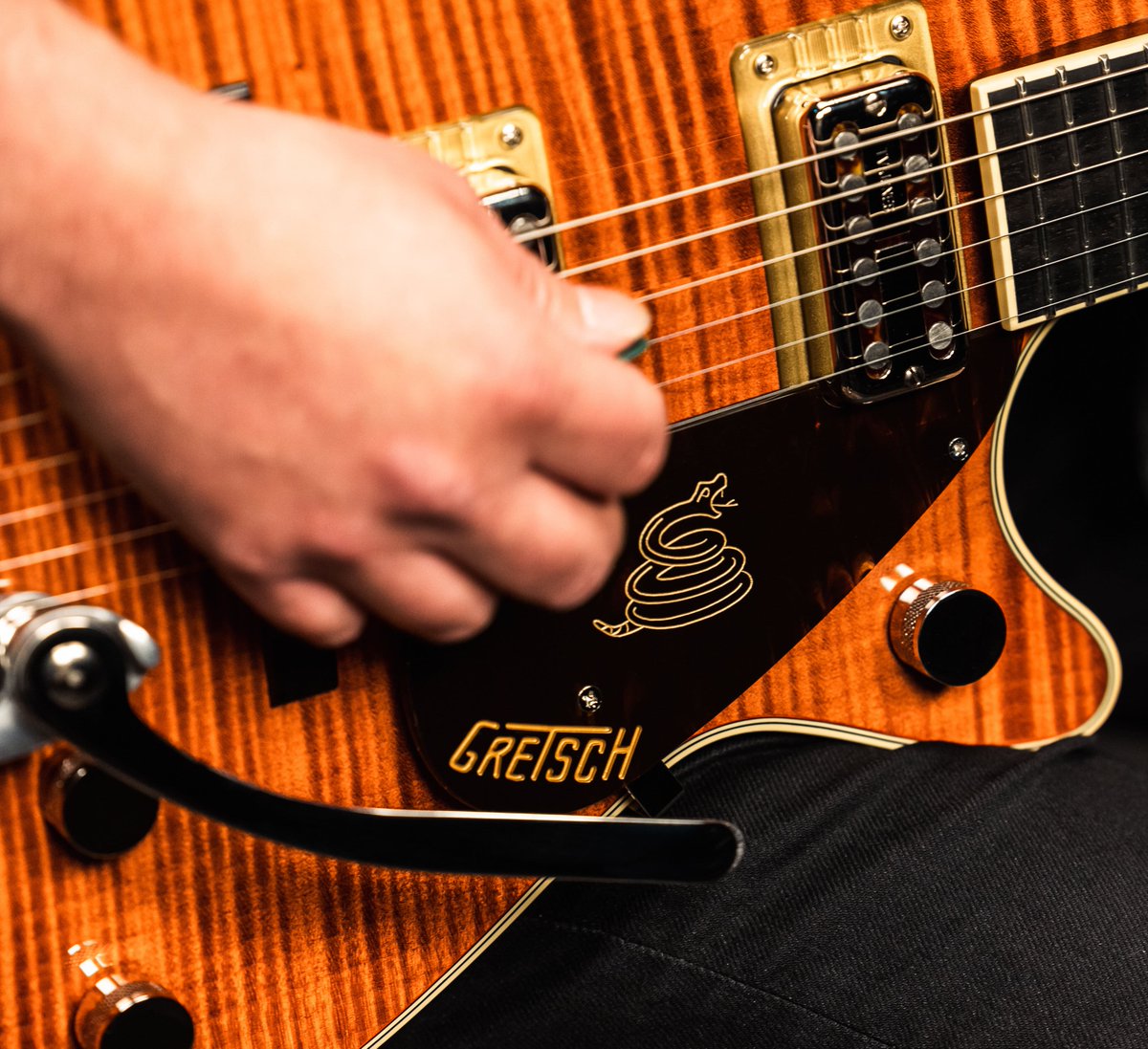 GretschUSA's tweet image. The Limited Edition Pro Sidewinder features a pair of custom-wound TV Jones pickups that give a twangy bite to your sound. 🐍 See more details here: bit.ly/47jiotC