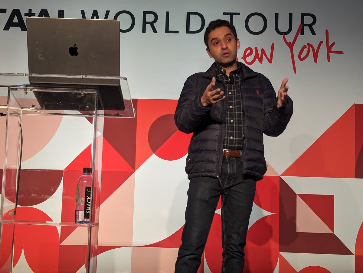 moon's tweet image. #dataAIworldtour #generationAI @databricks