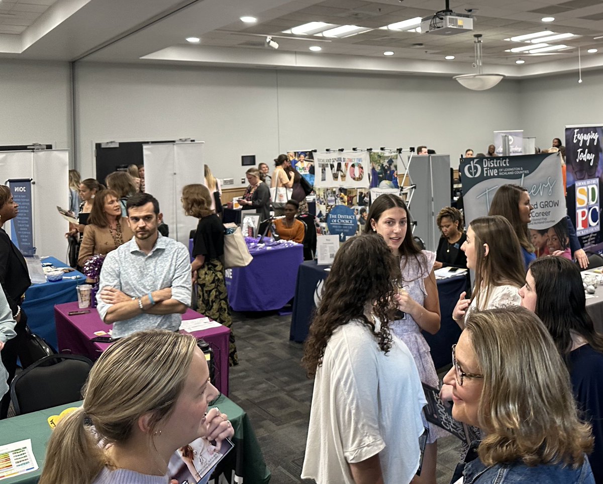 Wonderful turnout for the Education Career Fair <a href="/ClemsonUniv/">Clemson University</a> today!  Enjoyed speaking with future educators about the benefits of joining #TeamUCPS! <a href="/UCPSNCCareers/">UCPS Careers</a> <a href="/AGHoulihan/">Andrew G. Houlihan</a> <a href="/ekraftson/">Emily Kraftson</a>