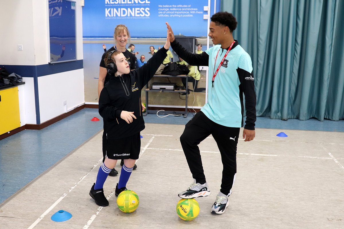 ArgyleTrust's tweet image. 💚EFL Week Of Action - Mencap's All Move Programme
We were joined at @Liskeard_School today by @PAFCAcademy players Caleb Roberts and Kieran Edworthy.

The Trust have been running All Move sessions, in partnership with @mencap_charity, for five years.
This year we are working in…