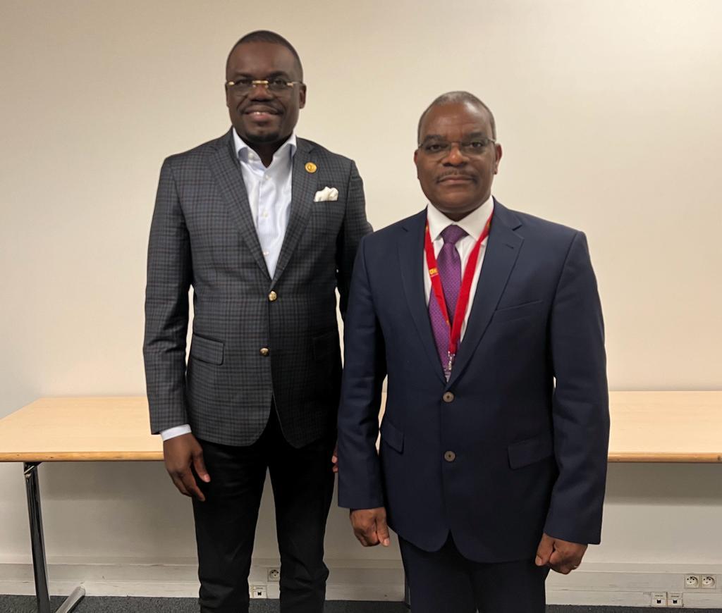 It was great meeting Dr Michael Makanga, the Executive Director of the European and Developing Countries Clinical Trial Partnership @EDCTP at the 11th #EDCTPForum in Paris, #France. 
We had a productive discussion about the partnership between @AfricaCDC and @EDCTP, with a key…