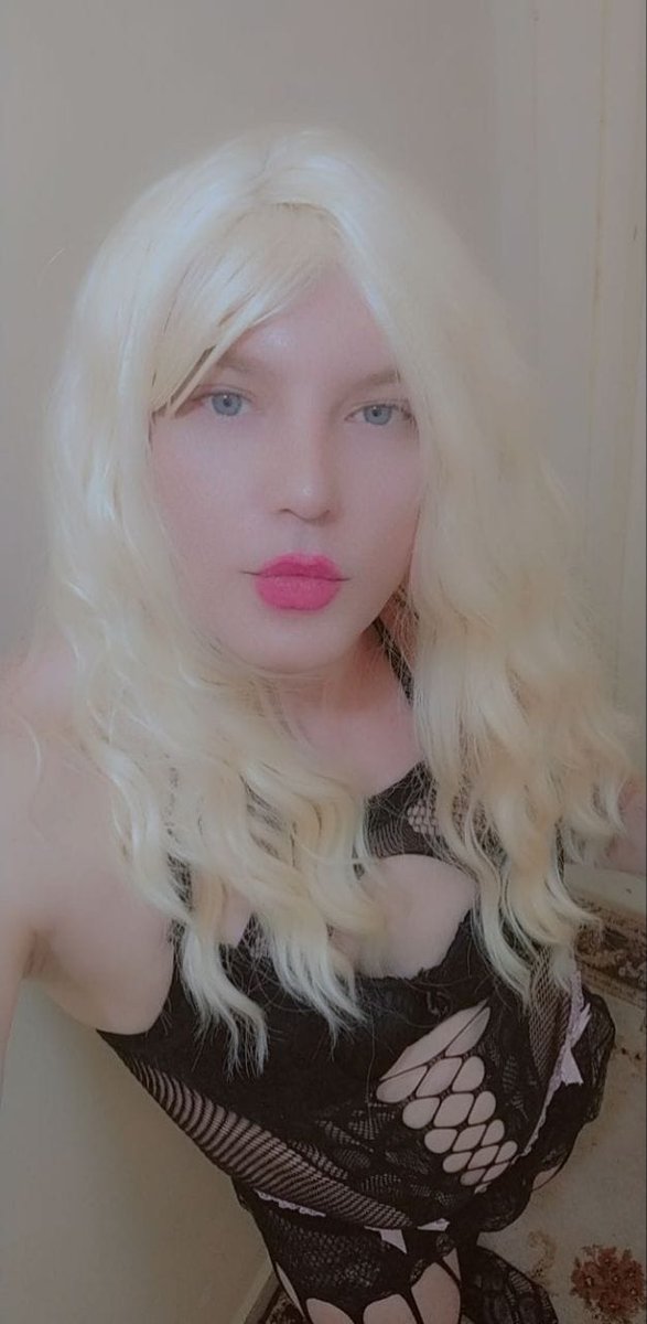 MarkRee76976052's tweet photo. #esenyurttravesti мама попросила я приехал https://t.co/XxlIhKcCyp