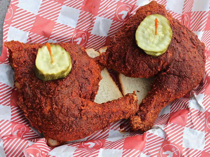 Super popular Nashville hot chicken chain Hattie B’s is opening in Austin in 2024 trib.al/Ar3bu1H