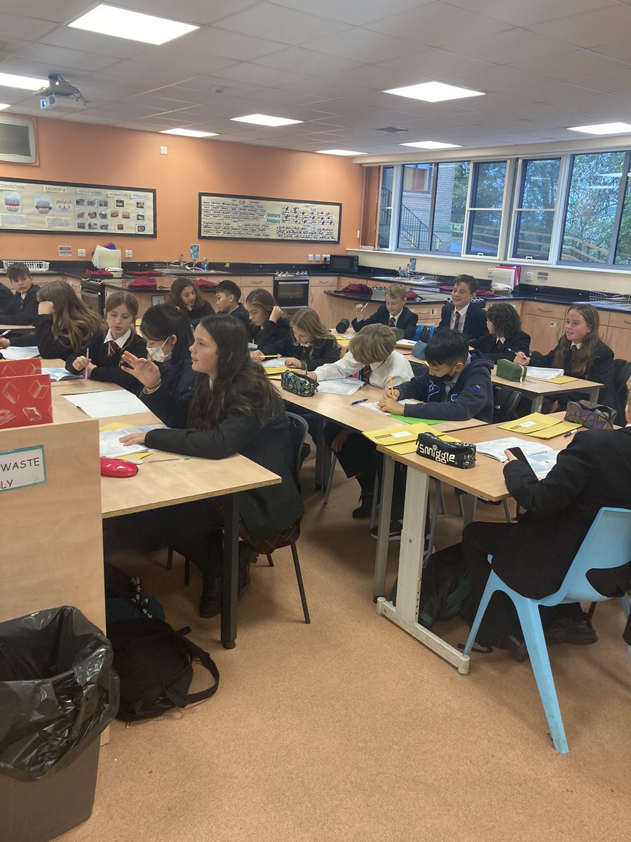 Today our Chinese exchange students from the Yew Chung Yew Wah Education Network have been spending time in class with our Year 7s. This morning they took part in Art and Food Tech. #exchangestudents #stateboarding