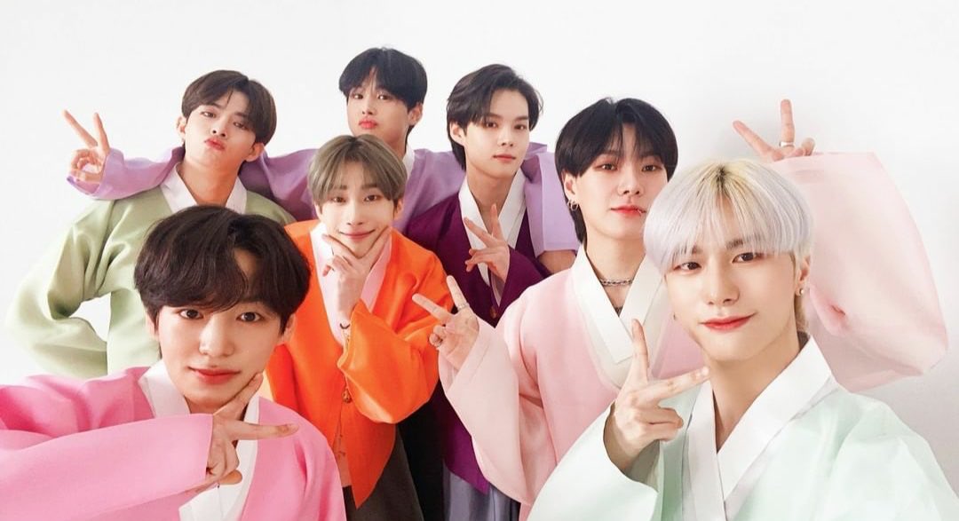 flowersforyouth's tweet photo. Happy 7th anniversary my victon 🥹My fav group and always be my fav no matter what. I'm always grateful to know yall and thank to you guys, I had an amazing youth that I will always remember ☺️

engraved in my heart, now and forever, I Love You VICTON 💙💛 https://t.co/FbDxFX5Bs3