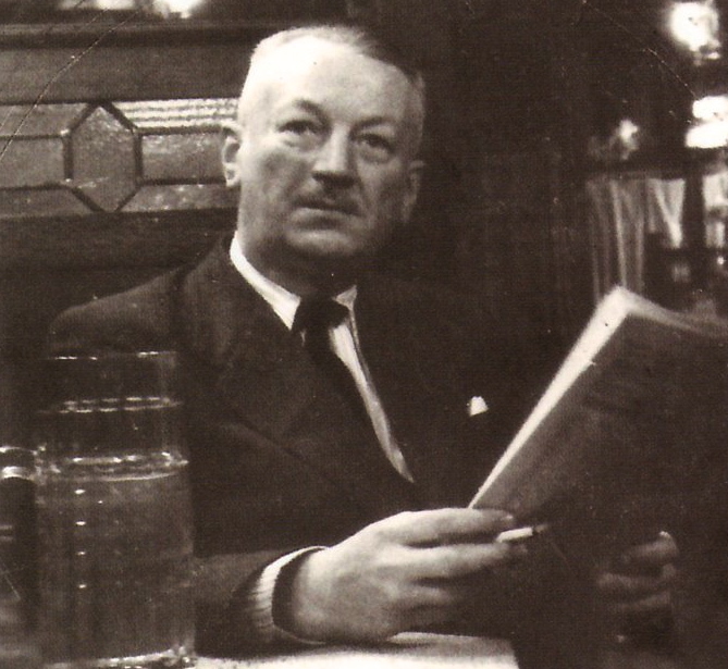 Motofiction's tweet photo. The biography of the man who ordered and, most probably, owned the Bugatti Atlantic which had the initial chassis number 57453.
Mr. Gabriel Duhoux was born on the 29th of May 1897 in Saint-Gilles (a municipality in Brussels-Capital Region).

https://t.co/gD4PlNoEZE https://t.co/VOY7B9MLCH
