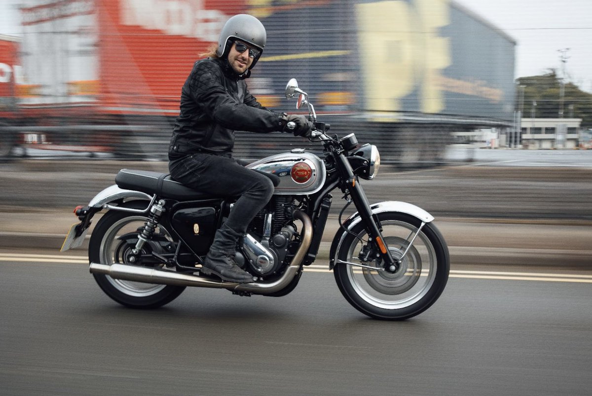 bsamotorcycles_'s tweet image. "You do not need a therapist if you own a motorcycle" - Dan Aykroyd.  

Get yours: bsacompany.co.uk/dealerships/   

#riderlife #freedom #bsa #goldstar