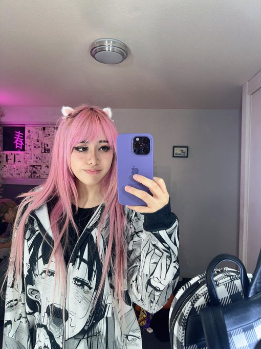 2 pic. Nya ฅ^•ﻌ•^ฅ https://t.co/4itifGQZaT