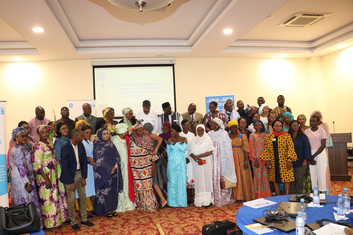 onufemmesmali's tweet photo. Identifier les difficultés d’accès des PME🚺 à la commande publique en vue d’influencer des réformes sur l’achat sensible au genre est l’objetif que s’est donné ONUFemmes, l'ARMDS &amp; @MENEFP_mali,à travers 1 atelier de 2jrs au bénéfice de 55 acteurs avec l'appui 💰💰de @afdpgroup. https://t.co/2wEdvfI5ds