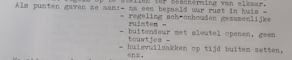 johnexalto's tweet image. Huisvestingsproject in Friesland, 1974: "buitendeur met sleutel openen, geen touwtjes". #touwtje #brievenbus