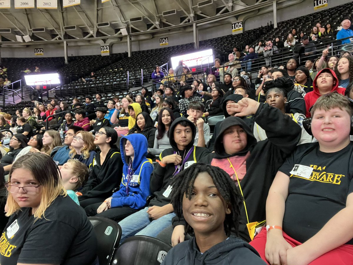 saramw22's tweet photo. WSU!! #futureshockers #watchus #ThaHamIsMyJam @HamiltonRoyals https://t.co/873V9r8hVp