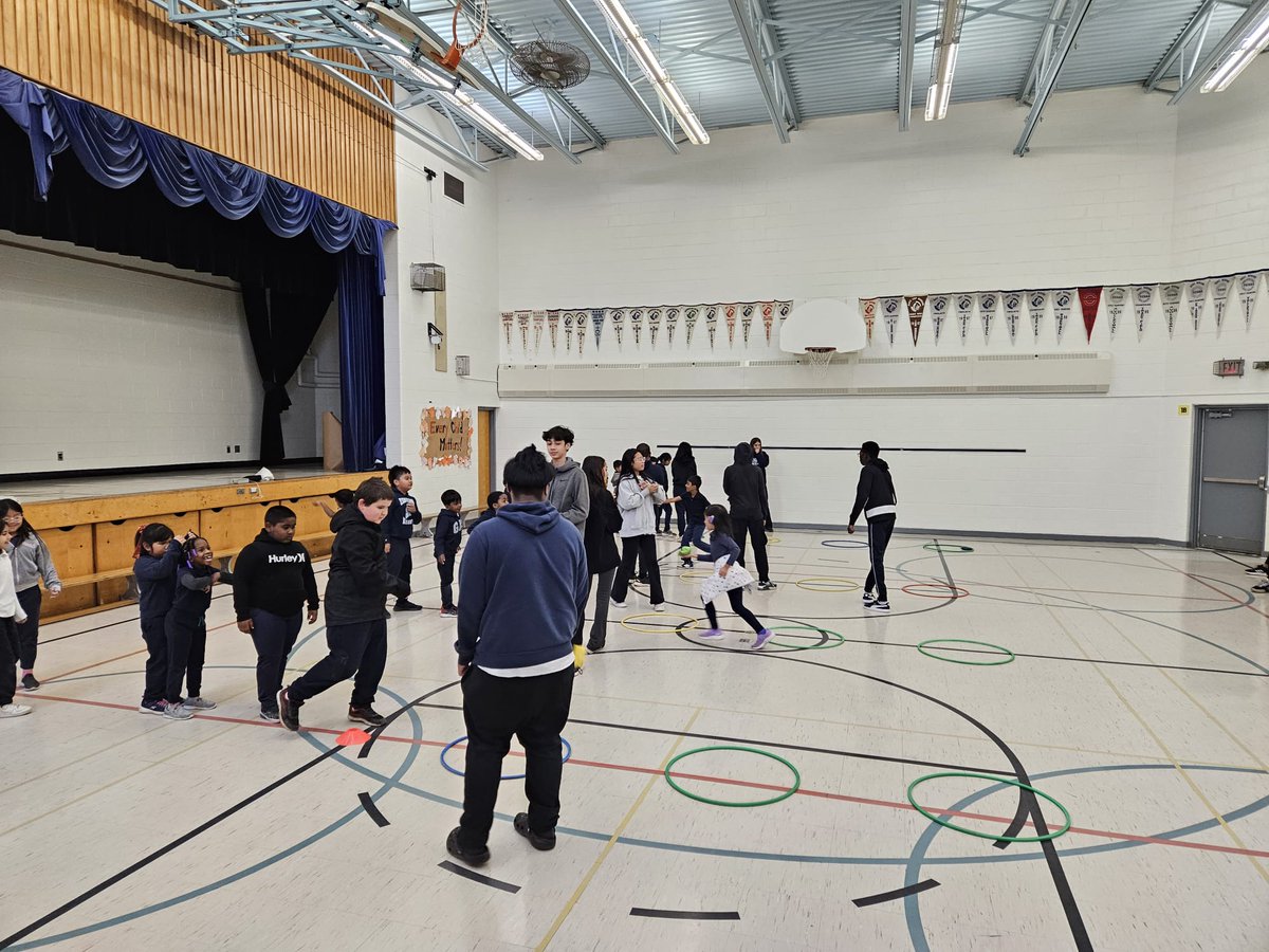 First week of Campion Cup acitivities wrapping up as our Grade 1-4 students take part in a bean bag toss.
#schoolpride #SchoolSpirit #teamwork