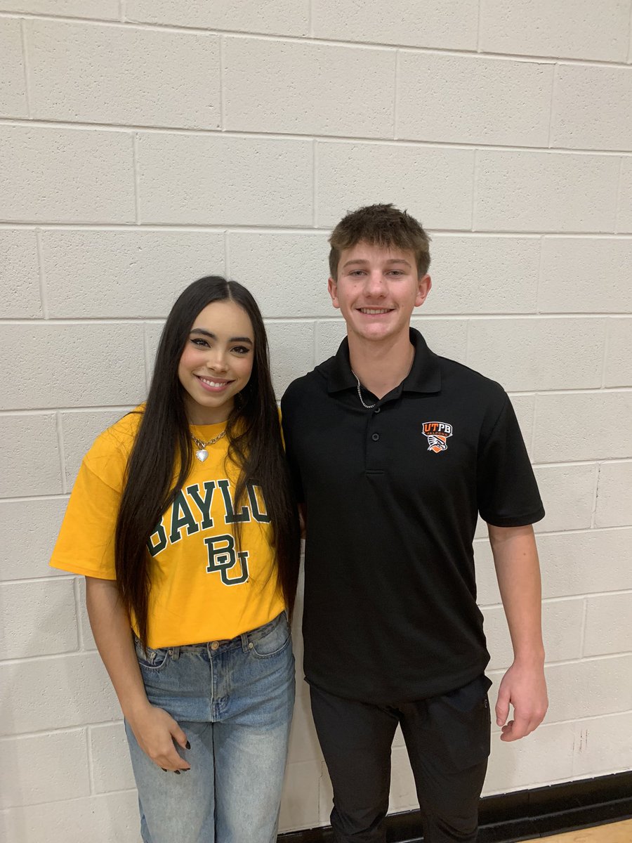 KOHS College & Career (@kohs_ccc) on Twitter photo An extra special shout out to <a href="/MakoyStone/">Makoy Stone</a> and Alyssa on their signing day! We love having these two as our office aides and can’t wait to see what the future holds for them! 🖤💛 An extra special shout out to <a href="/MakoyStone/">Makoy Stone</a> and Alyssa on their signing day! We love having these two as our office aides and can’t wait to see what the future holds for them! 🖤💛