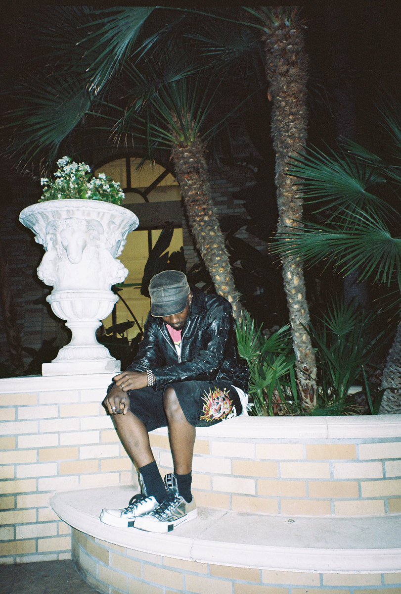 $hotbyElms* tweet media