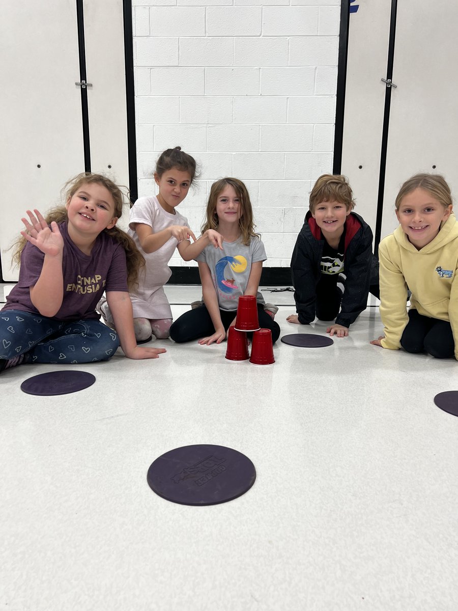 HoughPE's tweet photo. Doing some fun teamwork/team building activities this week! Here are some fun pics from our "toxic waste transfer" activity! #HoughPE https://t.co/L5rv9mRatE