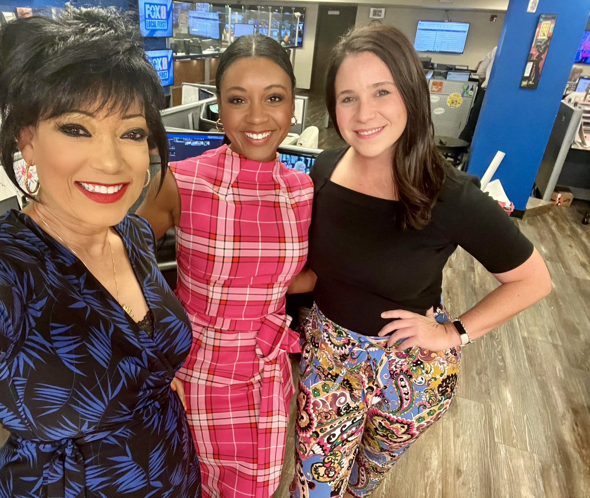 LizReyesFOX8's tweet photo. Hello #Wednesday as we get ready for Noon @FOX8NOLA #News with @KelseyDavisNews @oliviavidaltv & @hannahgard_wx .We have latest on the #fog and #marshfires impact too . @lizreyestv https://t.co/ARe0fdJT8z