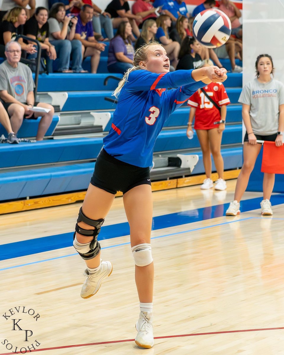 Congrats to our MCL All League Recipients!❤️💙

2nd Team: Jaden Ney
3rd Team: Marissa Myers
Honorable Mention: Brooke Birney and Kelvie Reeves 

We are so proud of you! 

<a href="/Russell_Broncos/">Russell Bronco Activities</a> <a href="/sportsinkansas/">Sports in Kansas</a> <a href="/DElliottSports/">David Elliott</a>