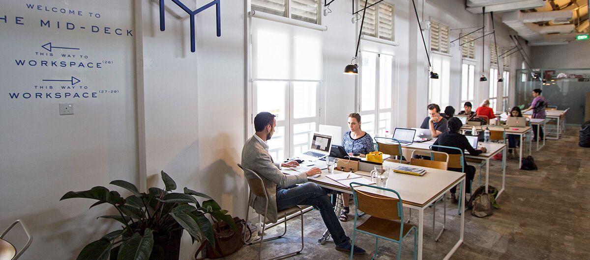 🌟 Unlocking Coworking Success! 🚀 Did you know that high occupancy is key for a profitable coworking space? 📈 Recent research suggests that spaces thrive when they invest in vibrant communities and engage employees in hospitality management 💁‍♀️  buff.ly/3u5Y9kW