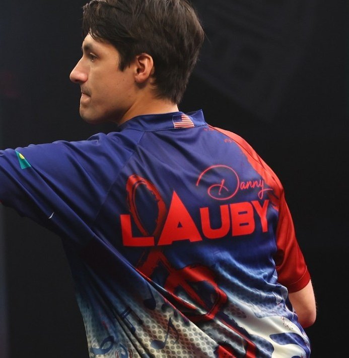 Darts_World's tweet photo. 🎯🛣️ | Lauby Edges Pugs in Super League Singles

Warwickshire's Super League singles produced a remarkably high quality field and a thrilling event.

Chris Wickenden (@pugs88) was edged out 4-5 by Danny Lauby Jnr.

#TheOfficialVoiceOfDarts 

 ↪️https://t.co/W8Mw9GSrR2 https://t.co/GEYyJnZAQ6