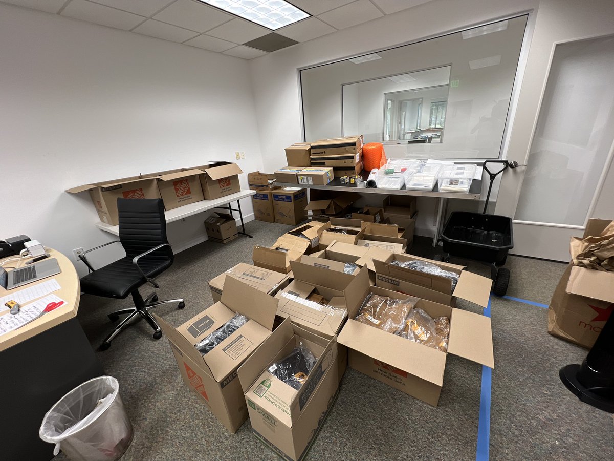 Drop off today from the RA beast himself <a href="/Joeyrwheeler72/">Joseph Wheeler</a> 📦💨

Let’s get working today fellas 💪