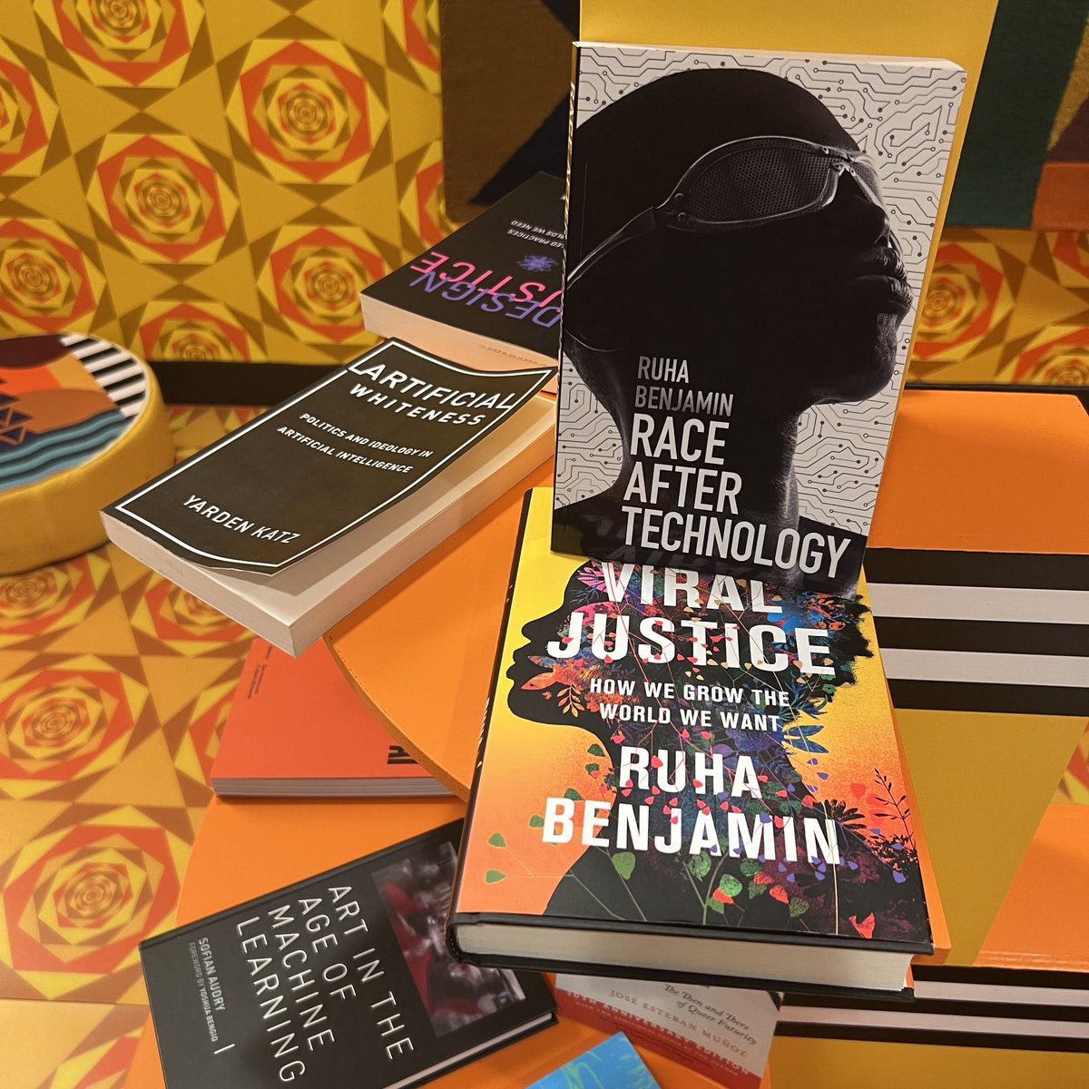 “Race After Technology” and “Viral Justice” by Professor Ruha Benjamin are a few texts featured on the “What Models Make Worlds” reading list. Join us on Nov. 20th, 6-8pm, to discuss ethics in AI with Professor Benjamin and Paul Holdengräber …onversationruhaandpaul.splashthat.com