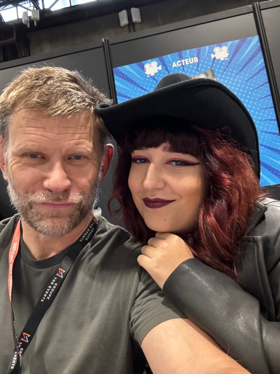 Hear me <a href="/CreationEnt/">Creation Entertainment</a> please invite Lucifer to NASHVILLE this December. <a href="/MarkRPellegrino/">Mark Pellegrino</a> and our friends would have a blast if this happened. 
Thank you <3