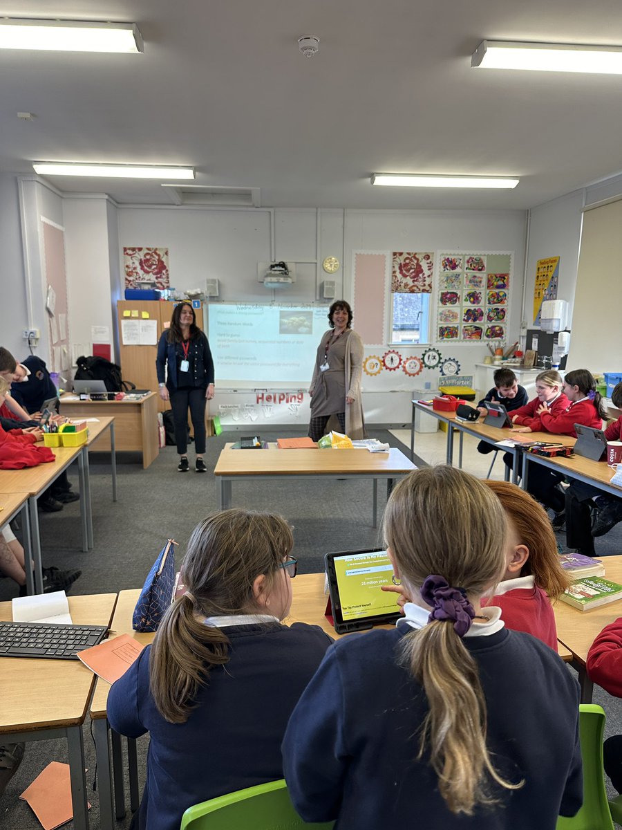 claire_bony's tweet photo. What a fabulous day with @NicolaTrafford1 delivering Cyber Security and Internet Safety to the whole school @ColdstreamPS20. Lots of great questions and fabulous discussions @inspireSBC @SBCEducation1 #weareinspirelearning #teamwork @CEOPEducation https://t.co/mSWj6xebKp