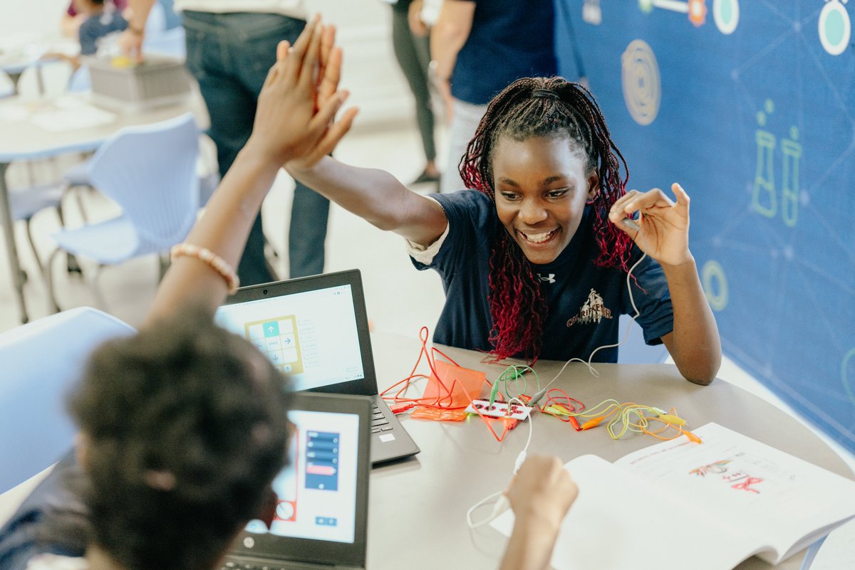 CalRipkenSrFdn's tweet photo. It’s National STEM Day and we are thrilled to announce the opening of our 400th STEM Center, in partnership with @TVAnews. Together, we are empowering the next generation of innovators. #NationalSTEMDay #STEMEducation #TVA #TVASTEM https://t.co/ZcJgf43zhc