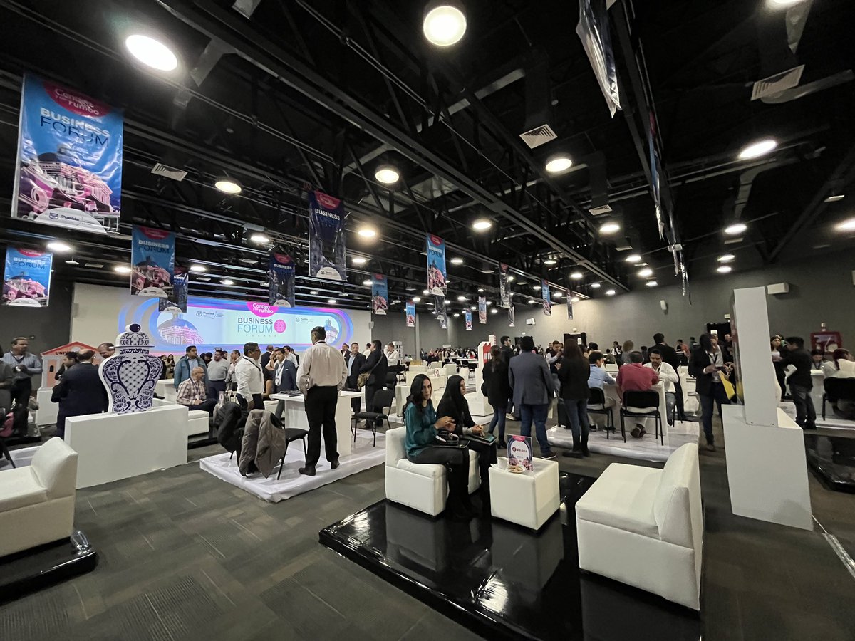 AleCanedoP's tweet image. El #BusinessForum es un evento de colaboración y trabajo en red entre empresas proveedoras y compradoras.

Hoy, el Presidente @eduardorivera01, el Presidente del CCE, @HectorASanchezM y los Reg. @manoloherrerar y @_LeoSoto, inauguramos los trabajos de este foro.

¡Mucho exito!