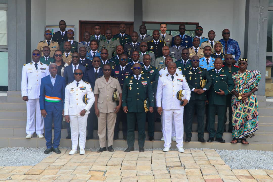 SepcimAEM tweet media