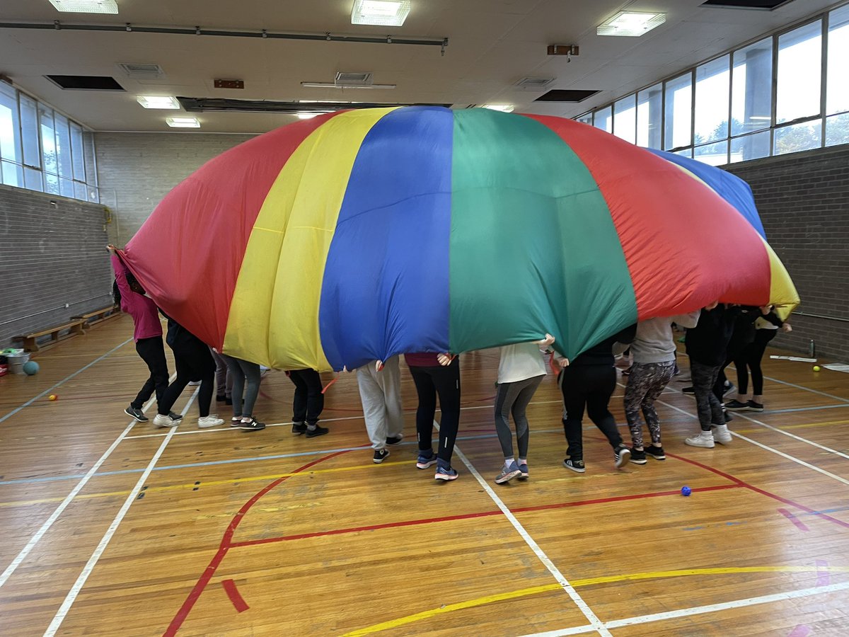 Linda Hull 🙋🏻‍♀️🧡 💙 tweet media