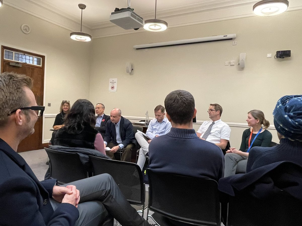 Urban History (@urbanhistorycup) on Twitter photo At the launch of our editor @shane_ewen’s latest book ‘Before Grenfell’
Shane is joined by <a href="/PeteApps/">Peter Apps</a>, <a href="/hammersmithandy/">Andy Slaughter</a>, Deborah Garvie <a href="/Shelter/">Shelter</a> and @philipvmurphy to discuss his book and the need to learn the lessons of #Grenfell 💚
uolpress.co.uk/book/before-gr… At the launch of our editor @shane_ewen’s latest book ‘Before Grenfell’
Shane is joined by <a href="/PeteApps/">Peter Apps</a>, <a href="/hammersmithandy/">Andy Slaughter</a>, Deborah Garvie <a href="/Shelter/">Shelter</a> and @philipvmurphy to discuss his book and the need to learn the lessons of #Grenfell 💚
uolpress.co.uk/book/before-gr…