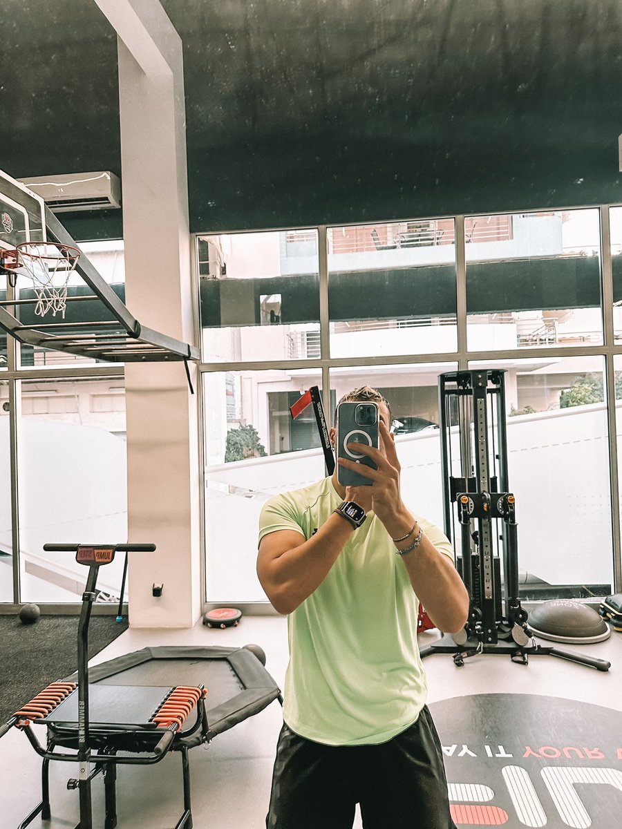 #gaygreek #gaymen

Gym time