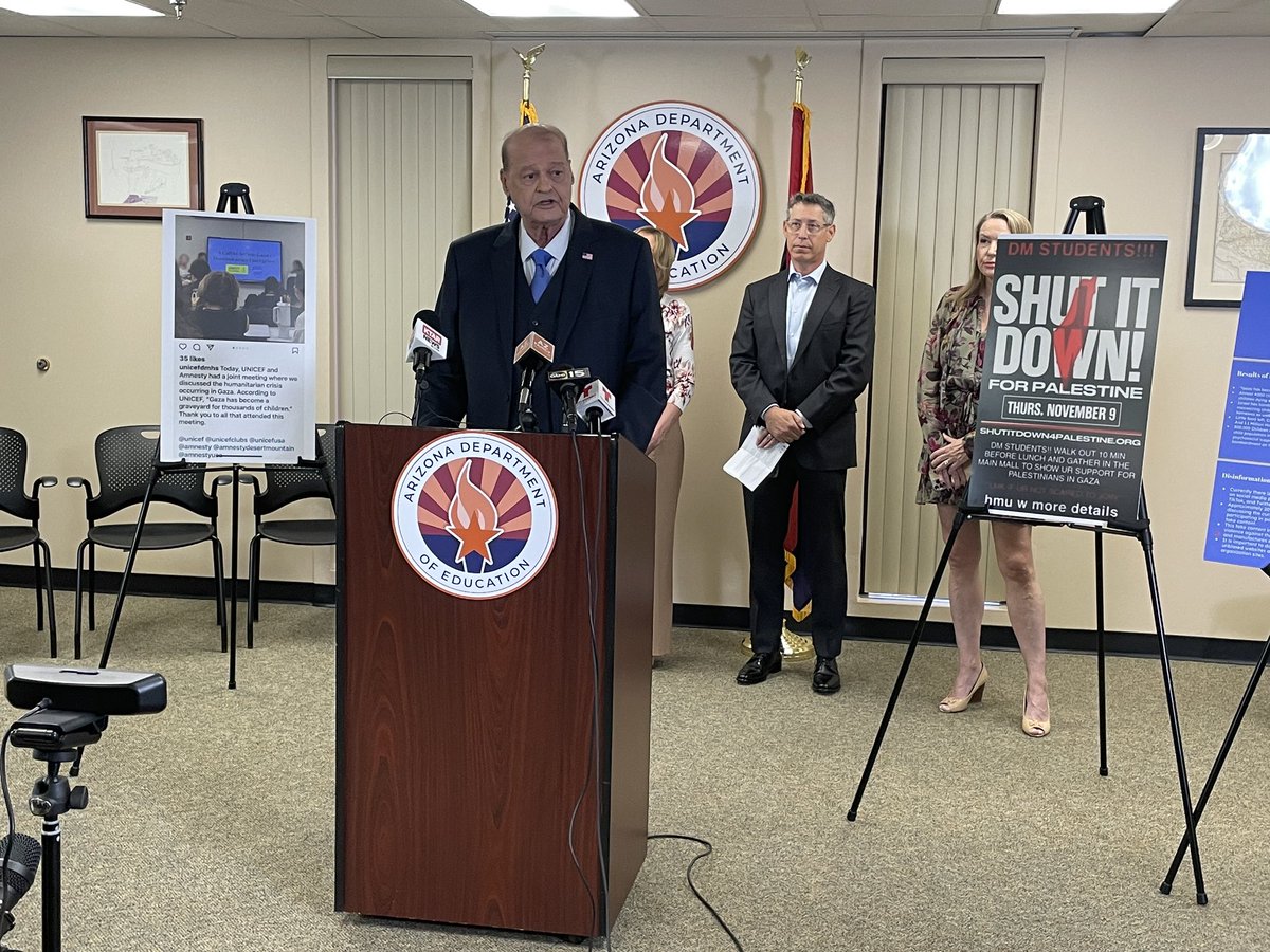 El superintendente estatal de instrucción Pública, Tom Horne, denuncia materiales antisemitas proporcionados por UNICEF y Amnistía
internacional en un evento de una escuela de Arizona. Los detalles por <a href="/TelemundoAZ/">Telemundo Arizona</a>