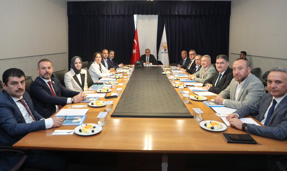 Emrullah_Gur's tweet photo. AK Parti Doğu Anadolu Bölge ve 
İl Koordinatörlüğü görevi için;  tensiplerinden dolayı Genel Başkanımız, Cumhurbaşkanımız Sayın Recep Tayyip Erdoğan’a, Genel Başkan Yardımcımız Sn Erkan Kandemir’e ve Teşkilat Başkan Yardımcımız Sn Metin Bulut’a şükranlarımı arz ediyorum… https://t.co/TySytz0XUf