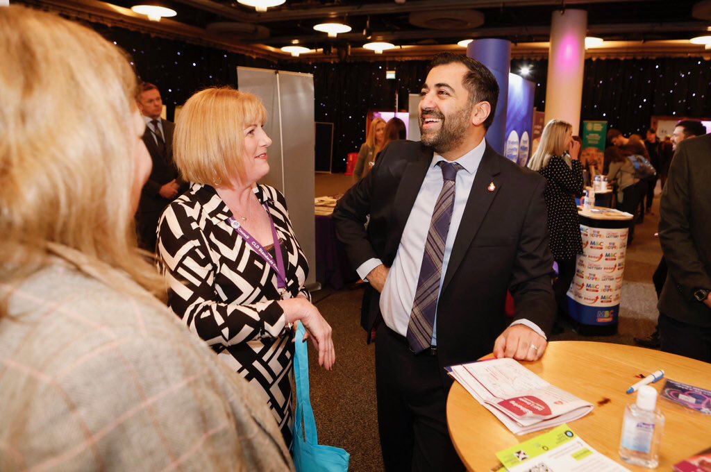 Thanks to @HumzaYousaf @ScotGovFM @scvotweet for visiting @cldstandards council to hear about the CLD workforce #BecauseOfCLD #YouthWorkChangesLives #AdultLearningMatters