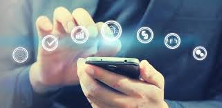 CarltonOloo's tweet image. The rise of digital media has disrupted the traditional media landscape, making it difficult for media houses to generate revenue. This, coupled with economic challenges, has led to financial losses and layoffs. #MediaSustainability