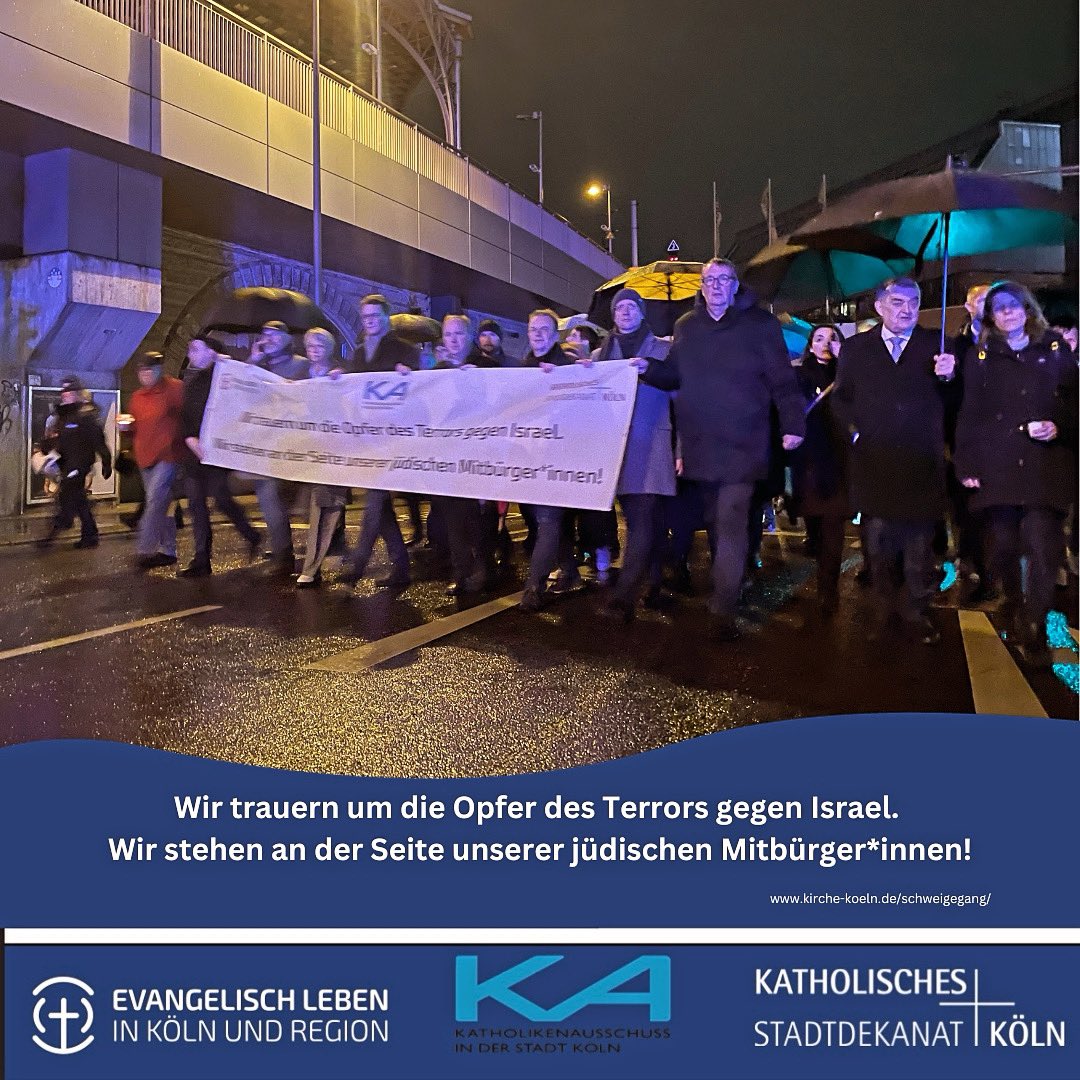 kirchekoeln's tweet image. Schweigegang vom Kölner Dom zur Synagoge an der Roonstraße. #kirchekoeln #ekir #HendrikWüst #Stadtdekanat #BernhardSeiger #RobertKleine #GregorStiels #NathanaelLiminski #GuidoAssmann #DorotheeFeller #HerbertReul