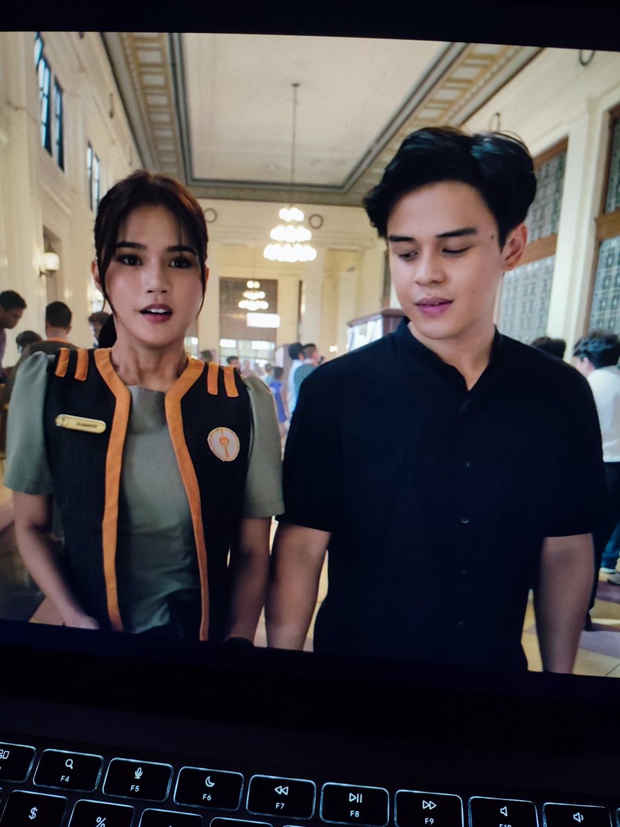 Mhae92's tweet image. Simula sa Gitna #SimulaSaGitnaEP3 #YoureOkayImOkay @TheKhalilRamos @MissMarisRacal