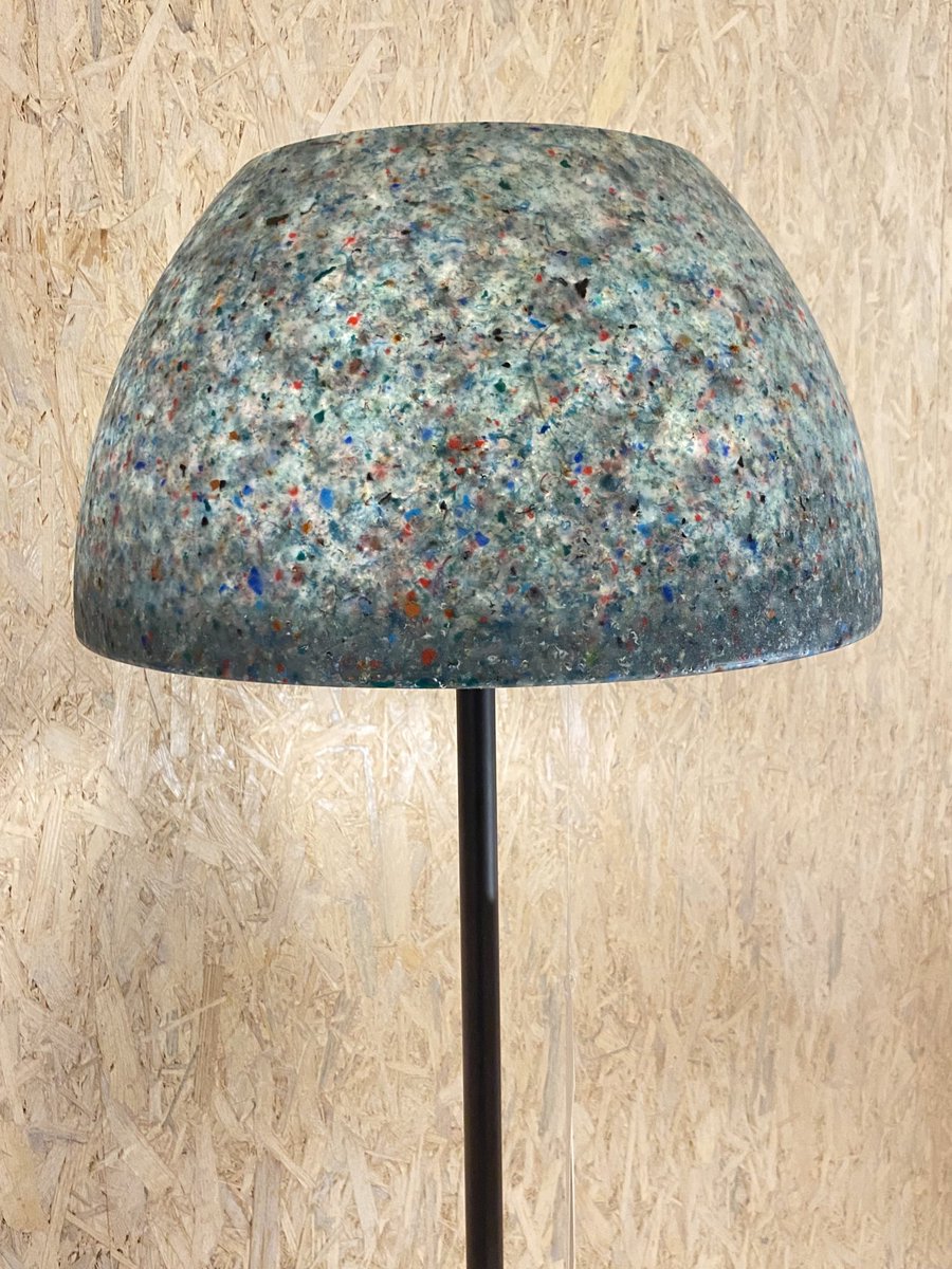 GruppoHera's tweet photo. Il futuro dell’illuminazione indoor è LOOME-IN 💡
A #Ecomondo23 #HeraLuce e #Aliplast, società #GruppoHera, presentano con Niteko l'innovativa lampada realizzata utilizzando la plastica raccolta dai cittadini e riciclabile all’infinito ♾
https://t.co/702G7WaPBZ https://t.co/S9PKLNujwW
