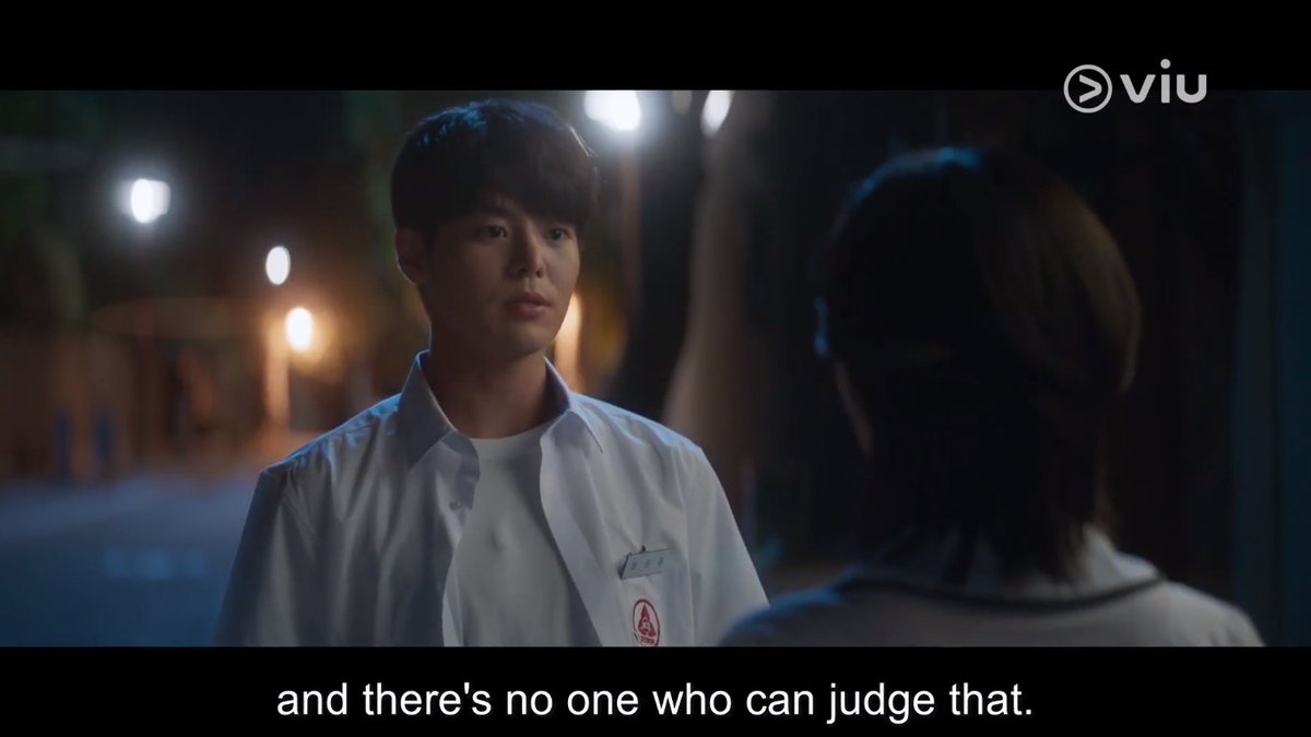 StarryyHanaeul's tweet photo. There's no scale tht can measure who's hurting more&amp; there's no one who can judge tht. No one has the right to judge others pain&amp;we have no duty to have it acknowledged by othrs.
You know, if you're hurting just accept it.

#TwinklingWatermelon #kdrama #quotes #SeolInAh #Ryeoun https://t.co/gB9xSnGr60