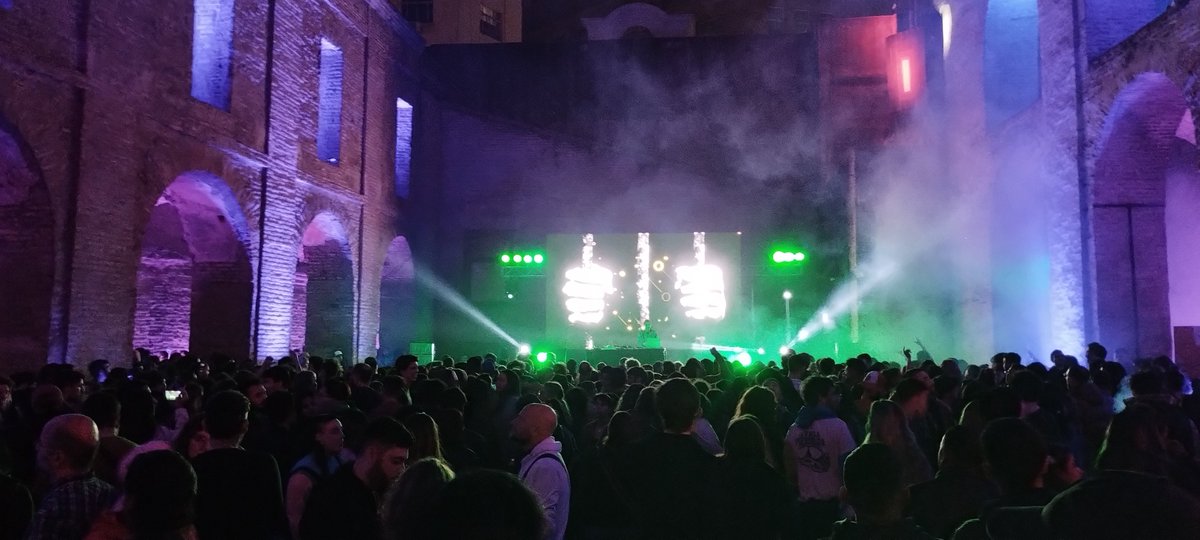 diermez's tweet image. Imágenes del show con El Remolón y Villa Diamante en La Manzana de las luces.. 
#Visualist #Vj #Dj #LiveVisuals #Audiovisual