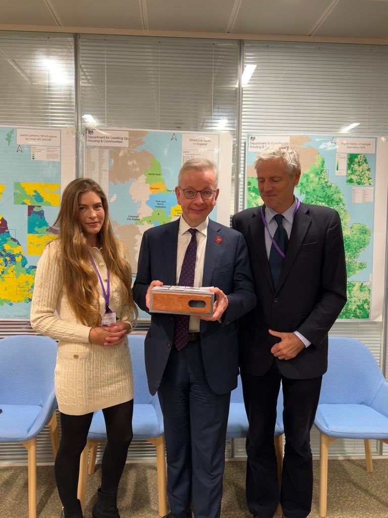 Hannah Bourne-Taylor (@writerhannahbt) on Twitter photo Finally a glimmer of hope: Michael Gove has invited me for a 2nd meeting: He’s opened the door. Please continue to write, asking him to mandate #swift bricks 🪶🧱Thank you <a href="/ZacGoldsmith/">Zac Goldsmith</a> for remaining committed to saving swifts♥️We can do this but we must carry on asking. Finally a glimmer of hope: Michael Gove has invited me for a 2nd meeting: He’s opened the door. Please continue to write, asking him to mandate #swift bricks 🪶🧱Thank you <a href="/ZacGoldsmith/">Zac Goldsmith</a> for remaining committed to saving swifts♥️We can do this but we must carry on asking.