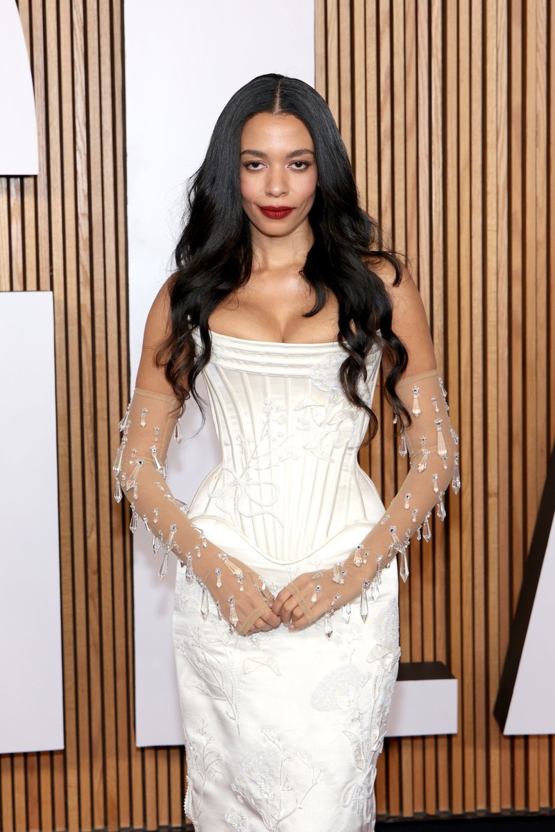 Glamour (@glamourmag) on Twitter photo 2022 Glamour Woman of the Year <a href="/AuroraJames/">Aurora James</a> was dripping in gems. See all of the #GlamourWOTY red carpet looks here: glmr.co/CMF9Xen 2022 Glamour Woman of the Year <a href="/AuroraJames/">Aurora James</a> was dripping in gems. See all of the #GlamourWOTY red carpet looks here: glmr.co/CMF9Xen